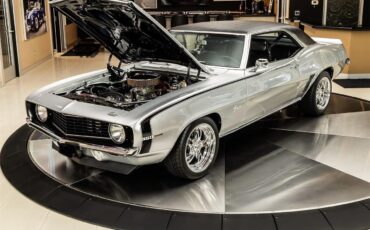 Chevrolet-Camaro-1969-Glossy-Orion-Silver-Black-22