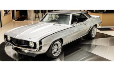 Chevrolet-Camaro-1969-Glossy-Orion-Silver-Black-36