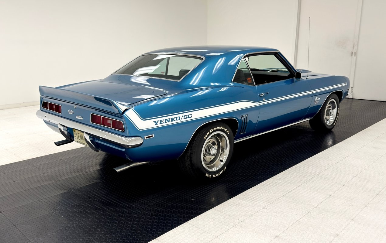 Chevrolet-Camaro-1969-Hardtop-4