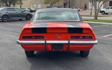 Chevrolet-Camaro-1969-Hatchback-19