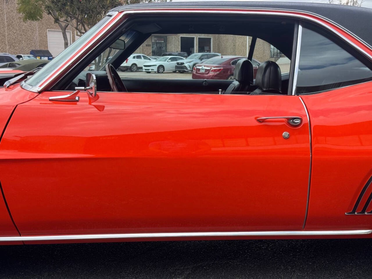 Chevrolet-Camaro-1969-Hatchback-23