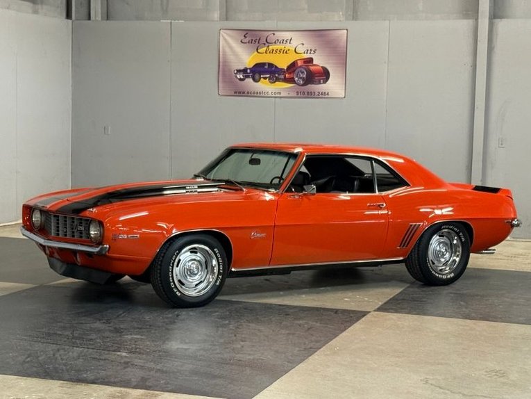Chevrolet-Camaro-1969-Huggar-Orange-Black-1
