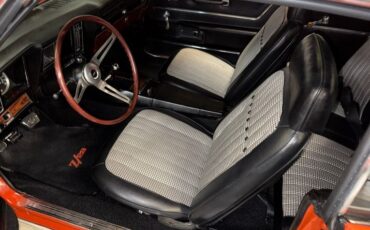 Chevrolet-Camaro-1969-Huggar-Orange-Black-12