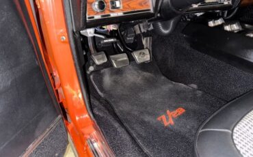 Chevrolet-Camaro-1969-Huggar-Orange-Black-13