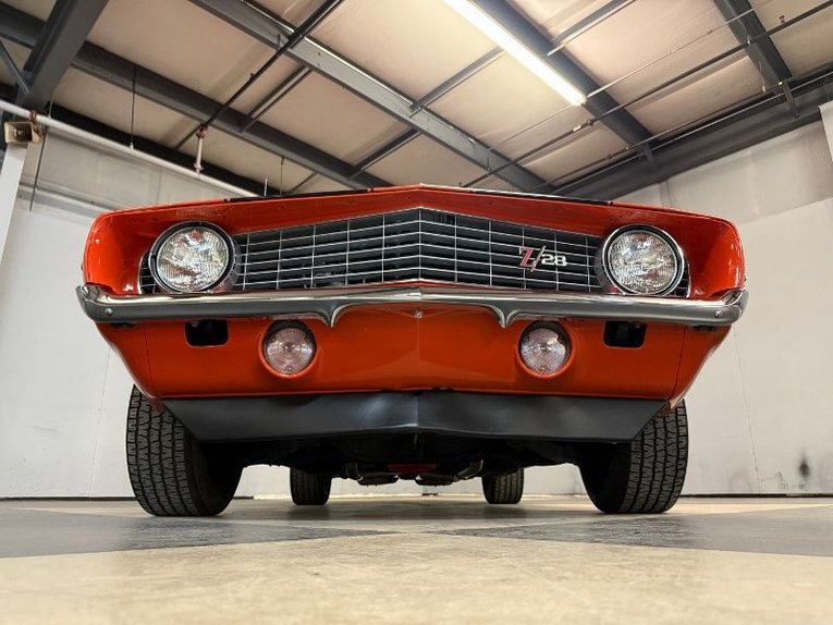 Chevrolet-Camaro-1969-Huggar-Orange-Black-18