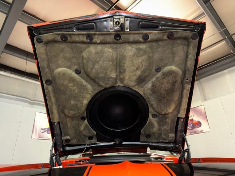 Chevrolet-Camaro-1969-Huggar-Orange-Black-22