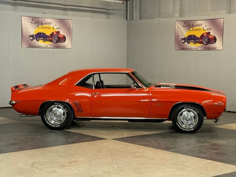 Chevrolet-Camaro-1969-Huggar-Orange-Black-24