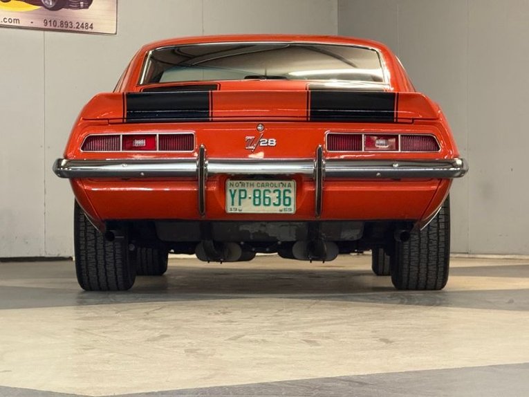 Chevrolet-Camaro-1969-Huggar-Orange-Black-36