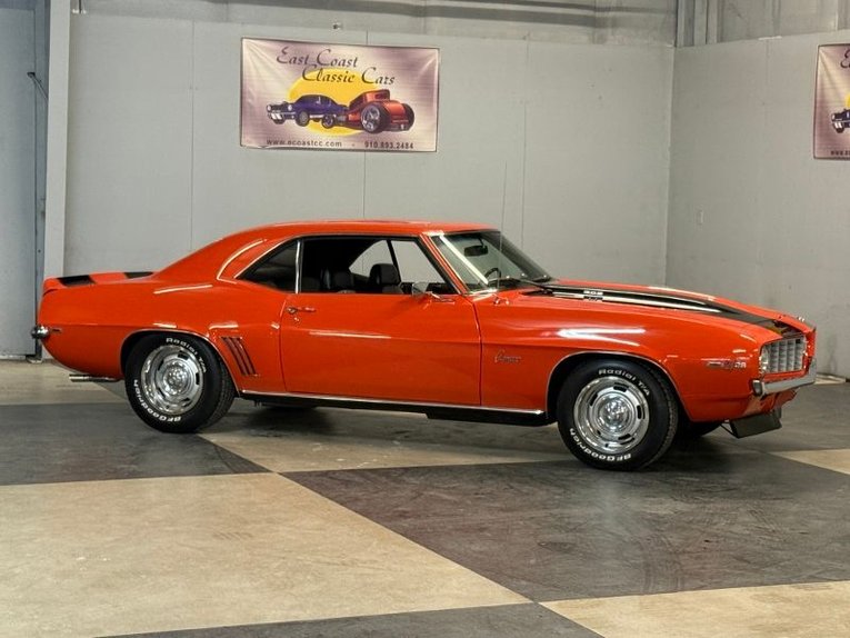 Chevrolet-Camaro-1969-Huggar-Orange-Black-4