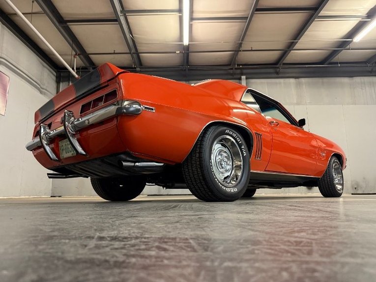 Chevrolet-Camaro-1969-Huggar-Orange-Black-6