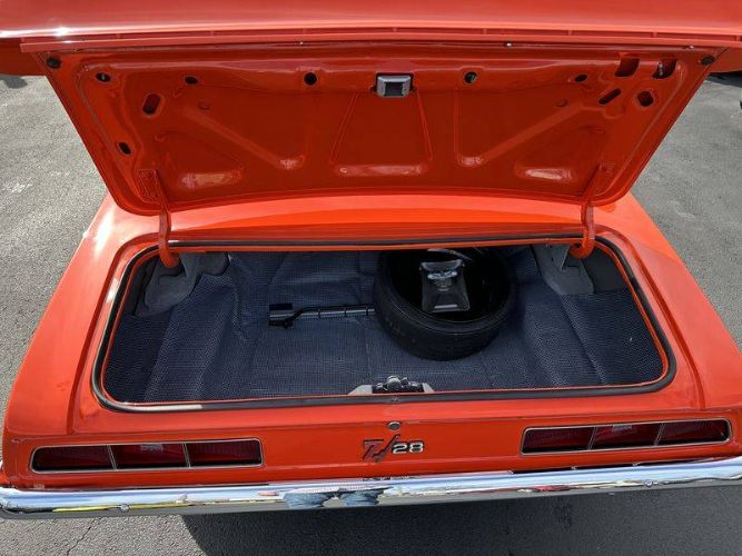 Chevrolet-Camaro-1969-Hugger-Orange-Black-21