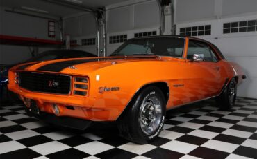 Chevrolet-Camaro-1969-Hugger-Orange-Black-24