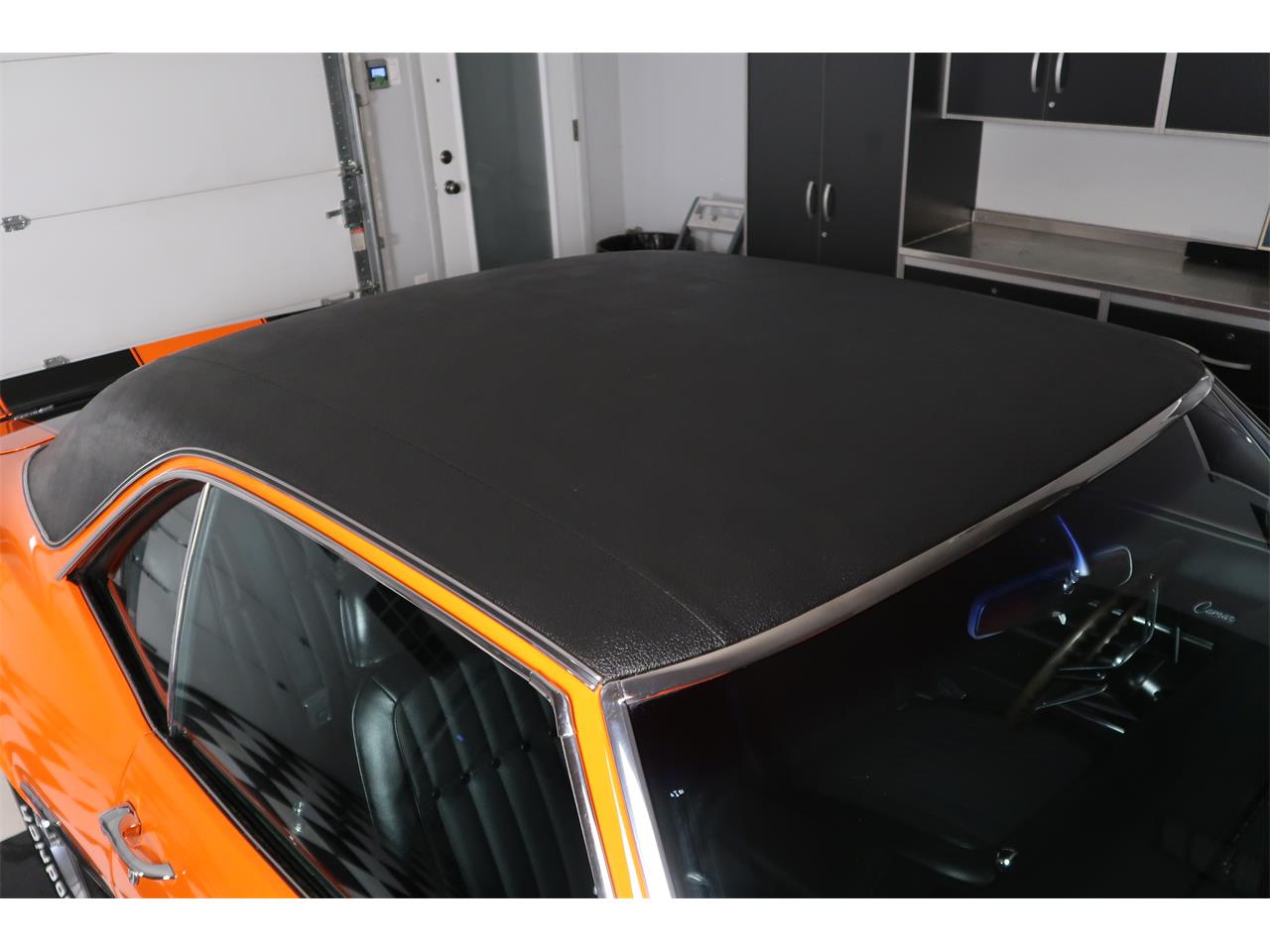 Chevrolet-Camaro-1969-Hugger-Orange-Black-27