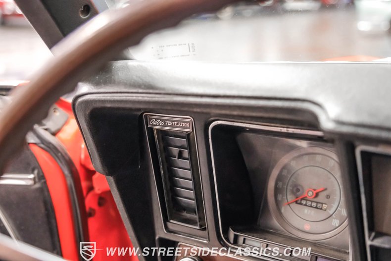 Chevrolet-Camaro-1969-Hugger-Orange-Black-29