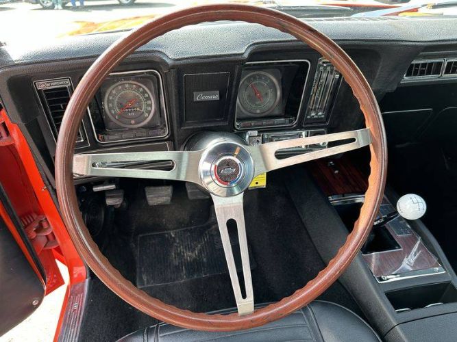 Chevrolet-Camaro-1969-Hugger-Orange-Black-3