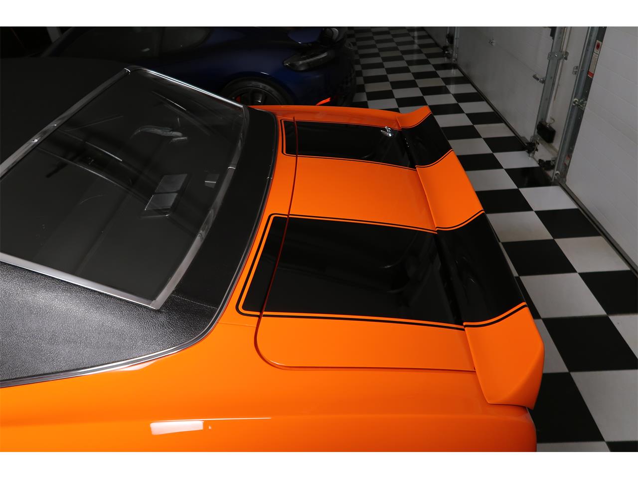 Chevrolet-Camaro-1969-Hugger-Orange-Black-30