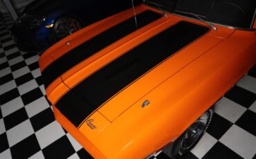 Chevrolet-Camaro-1969-Hugger-Orange-Black-34