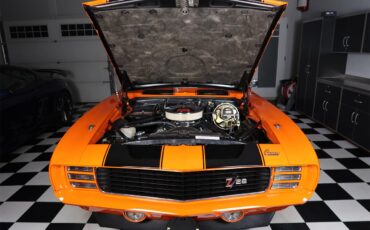 Chevrolet-Camaro-1969-Hugger-Orange-Black-44