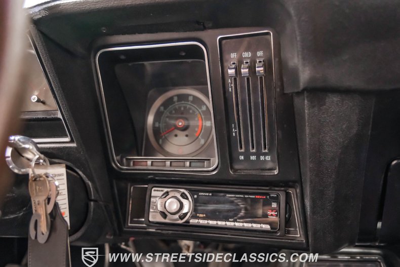 Chevrolet-Camaro-1969-Hugger-Orange-Black-45