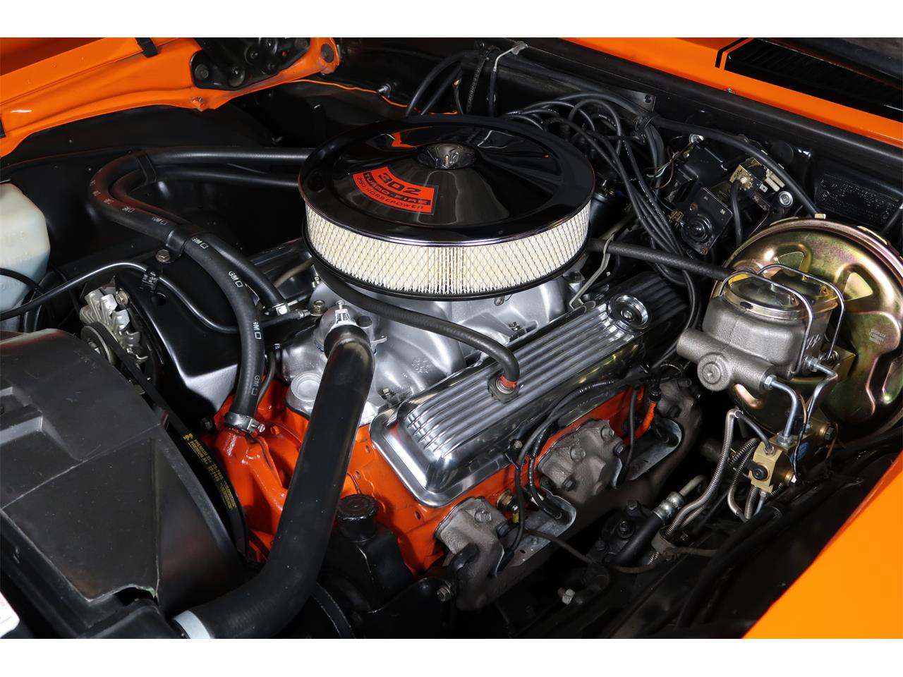 Chevrolet-Camaro-1969-Hugger-Orange-Black-47