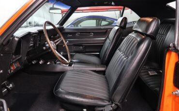 Chevrolet-Camaro-1969-Hugger-Orange-Black-53