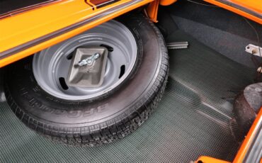 Chevrolet-Camaro-1969-Hugger-Orange-Black-67