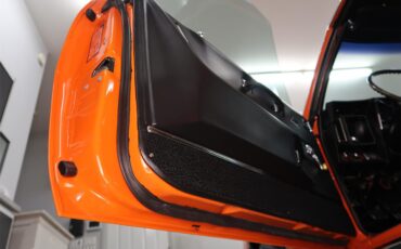 Chevrolet-Camaro-1969-Hugger-Orange-Black-72