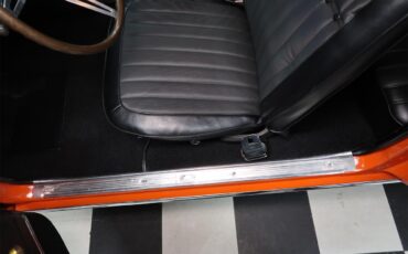 Chevrolet-Camaro-1969-Hugger-Orange-Black-74