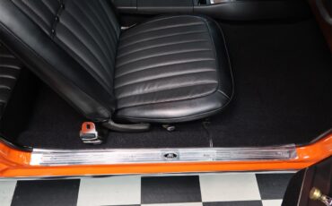 Chevrolet-Camaro-1969-Hugger-Orange-Black-78