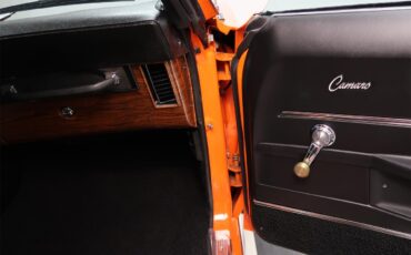 Chevrolet-Camaro-1969-Hugger-Orange-Black-79