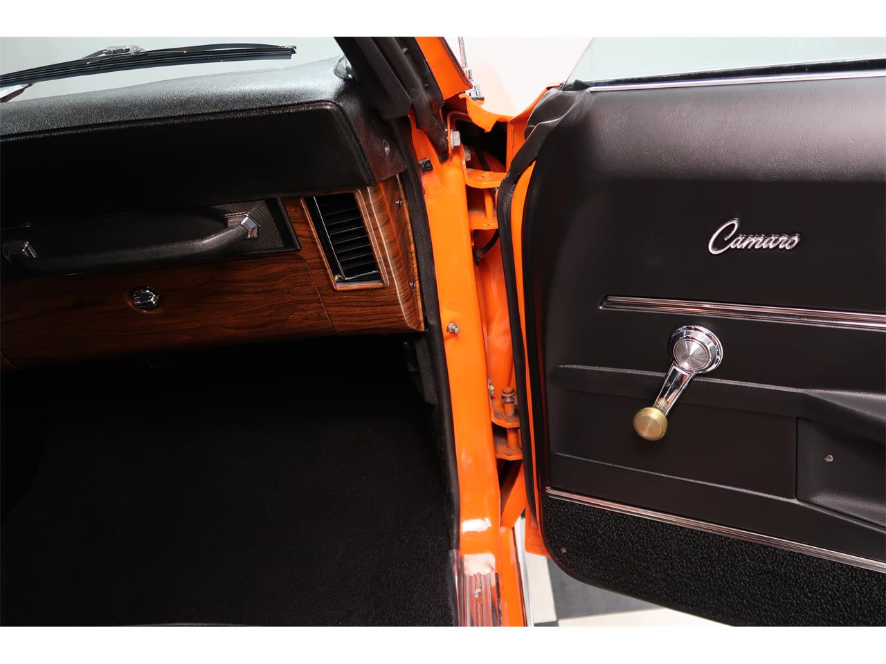 Chevrolet-Camaro-1969-Hugger-Orange-Black-79