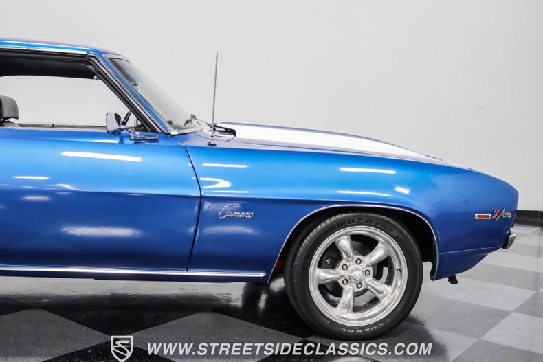 Chevrolet-Camaro-1969-Lemans-Blue-Black-28