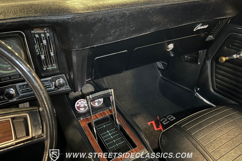 Chevrolet-Camaro-1969-Lemans-Blue-Black-29
