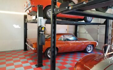 Chevrolet-Camaro-1969-Orange-White-3