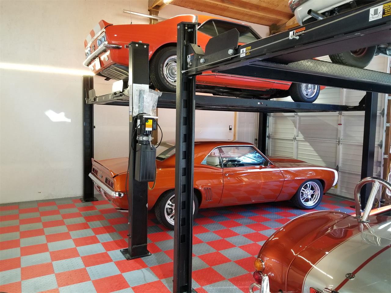 Chevrolet-Camaro-1969-Orange-White-3