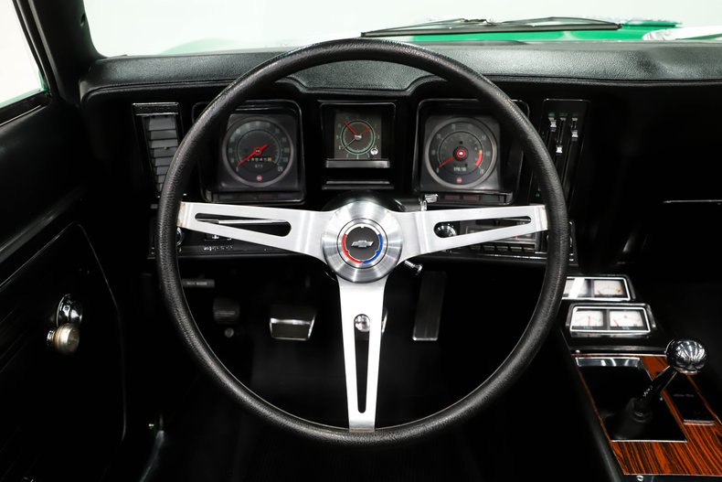 Chevrolet-Camaro-1969-Rally-Green-Black-21