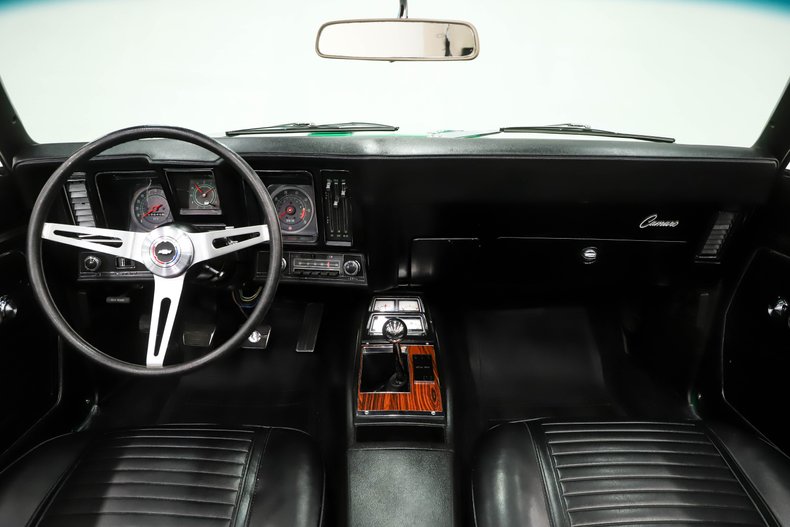 Chevrolet-Camaro-1969-Rally-Green-Black-28