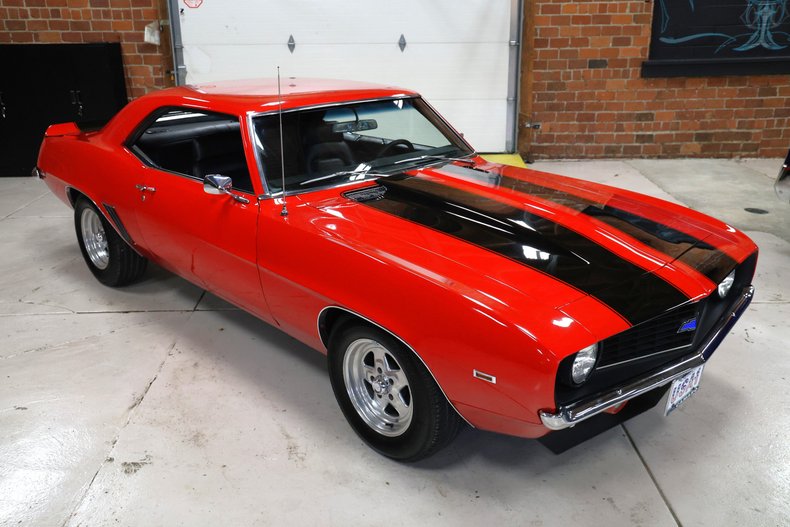 Chevrolet-Camaro-1969-Red-Black-1