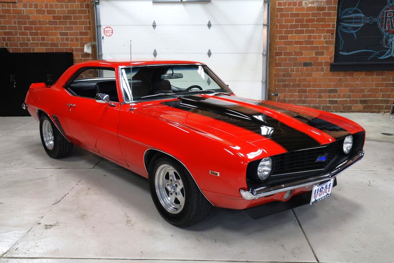 Chevrolet-Camaro-1969-Red-Black-2