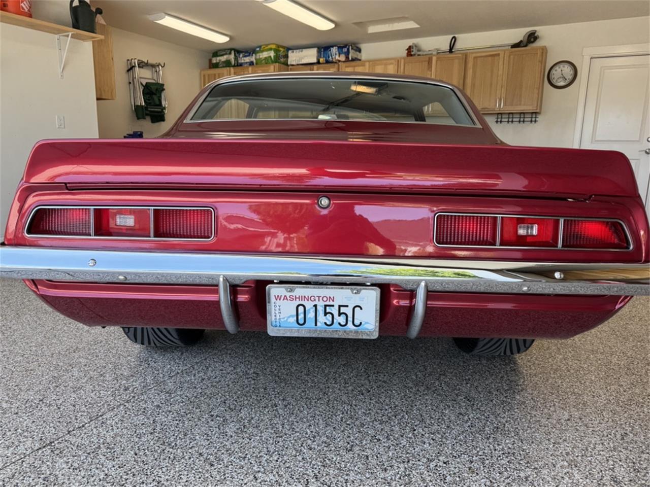 Chevrolet-Camaro-1969-Red-Crimson-pearl-Gray-1