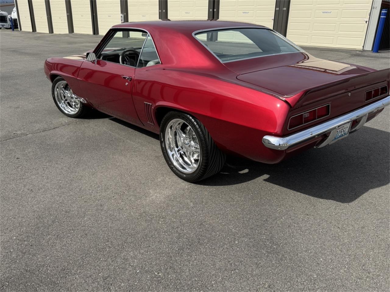 Chevrolet-Camaro-1969-Red-Crimson-pearl-Gray-6