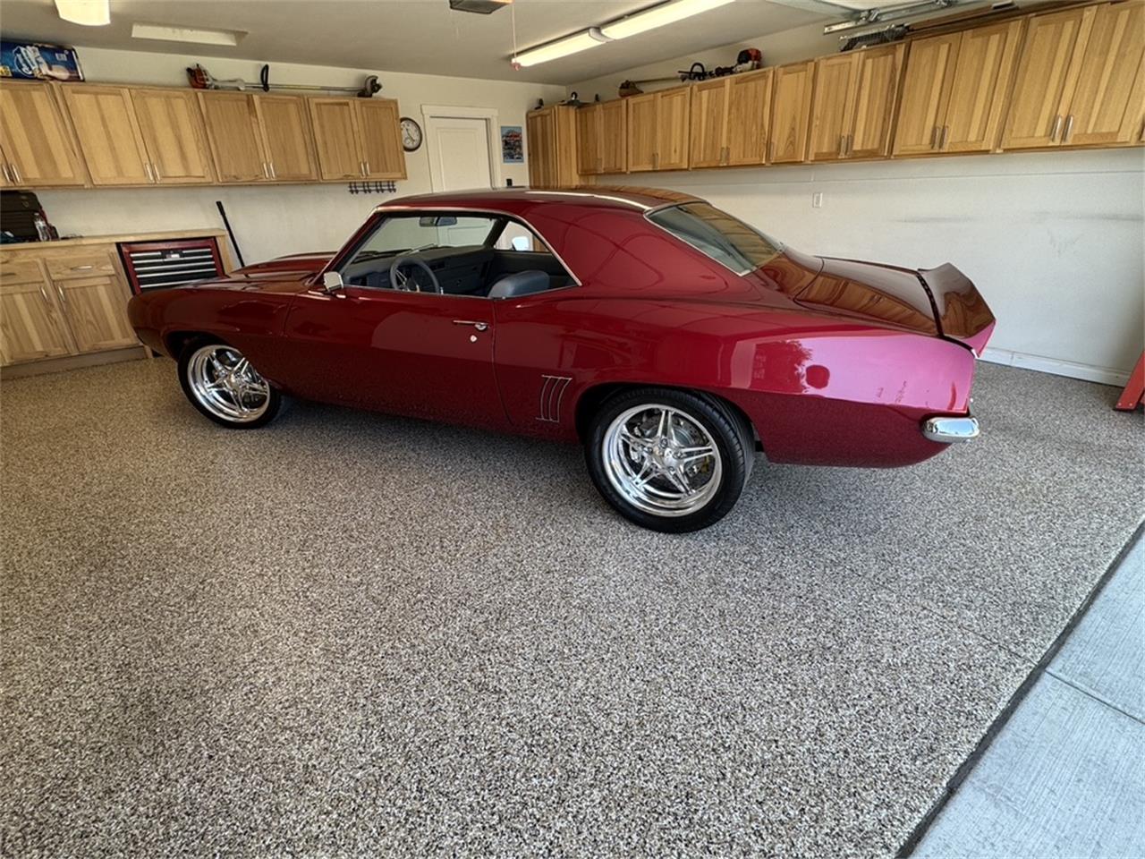 Chevrolet-Camaro-1969-Red-Crimson-pearl-Gray-7