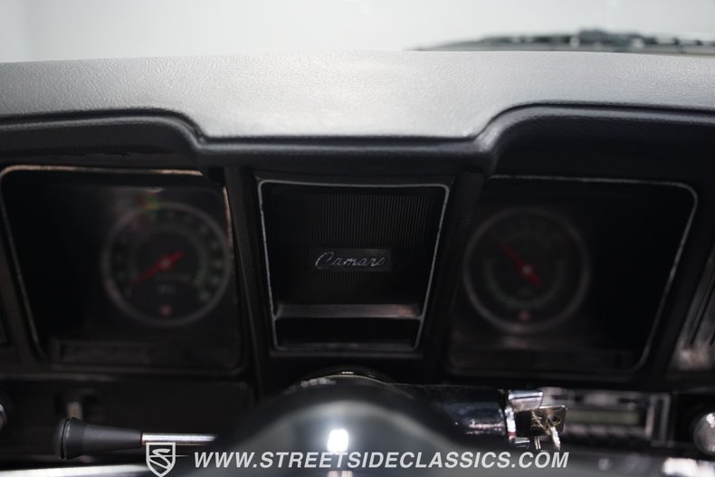 Chevrolet-Camaro-1969-White-Black-ampamp-White-Ho-26