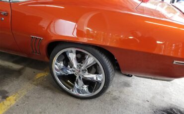 Chevrolet-Camaro-1969-White-Leather-Custom-Orange-13