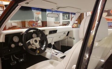 Chevrolet-Camaro-1969-White-Leather-Custom-Orange-20