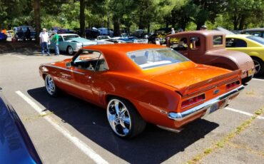 Chevrolet-Camaro-1969-White-Leather-Custom-Orange-5