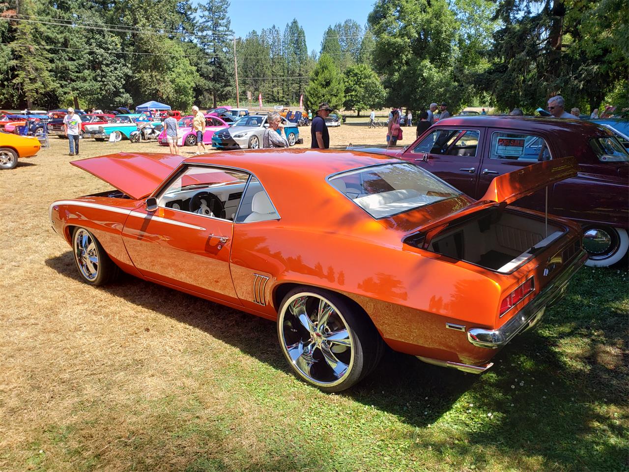 Chevrolet-Camaro-1969-White-Leather-Custom-Orange-6