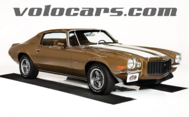 Chevrolet-Camaro-1970-Autumn-Gold-Saddle-16