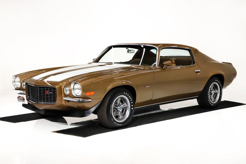 Chevrolet-Camaro-1970-Autumn-Gold-Saddle-21