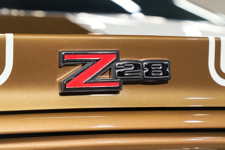 Chevrolet-Camaro-1970-Autumn-Gold-Saddle-25